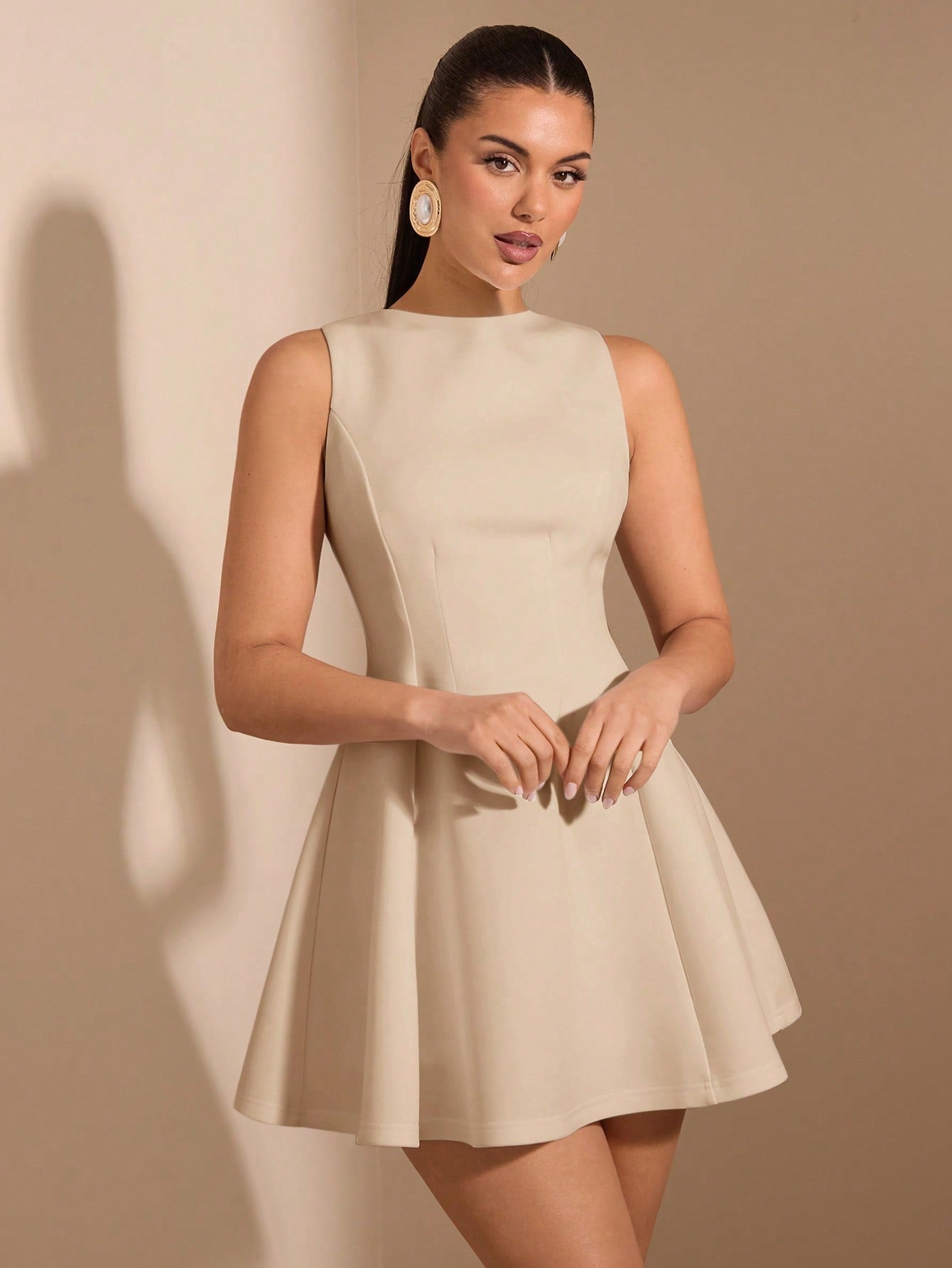 SHEIN BAE Women's Solid Color Date Night A-Line Sleeveless Waist Fitted Elegant Dress, Autumn,Summer Dresses For Women,Tea Party Dress,White Graduation Dress