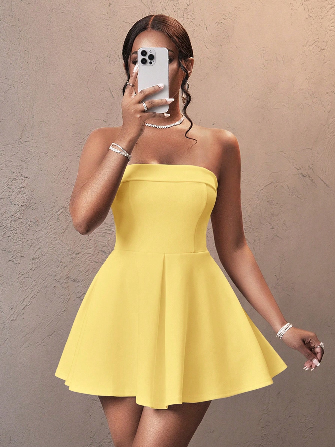 Slaydiva 2025 Summer Music Festival Wedding Season Party New Elegant Date Tube Top Cuff Design A Swing Umbrella Skirt White Knitted Mini Skirt Women's Mini Dress,White Graduation Dress