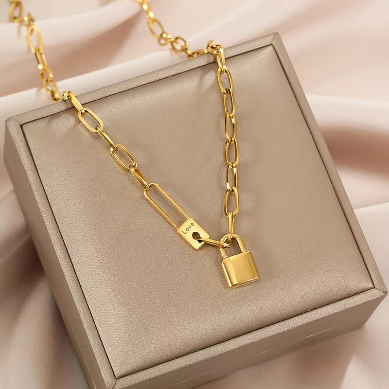 Pendant Thick Chain Necklace Female Fashion